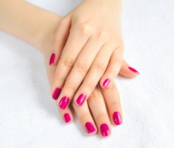 6 Tips for a Safe Manicure